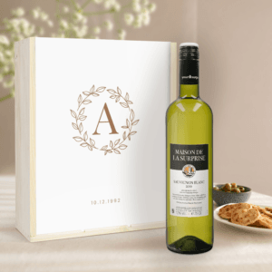 Bestel Wijnpakket in bedrukte kist - Maison de la Surprise - Merlot