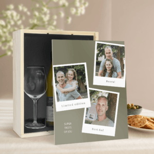 Bestel Wijnpakket met glas - Maison de la Surprise Chardonnay (Bedrukte deksel) met eigen foto