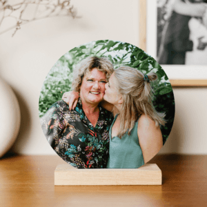 Bestel Houten fototegel met houder bedrukken - Rond met eigen foto