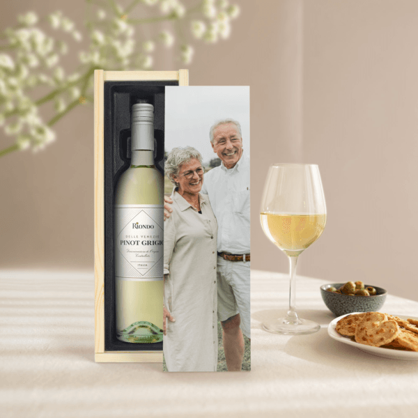 Bestel Wijn in bedrukte kist - Riondo Pinot Grigio met eigen foto