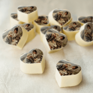 Bestel Chocolade traktatie met foto - Praliné - 25 stuks - Hart met eigen foto