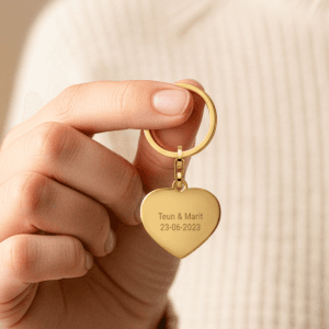 Bestel Sleutelhanger graveren - Hart - Goud met eigen foto