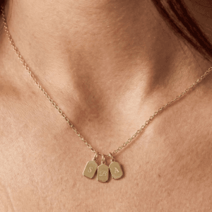 Bestel Initialen ketting - Rechthoek - Goud - 3 st met eigen foto