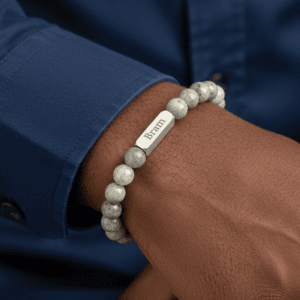 Bestel Labradorite armband graveren - M - 6 mm met eigen foto