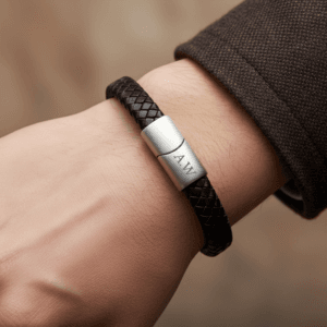 Bestel Gevlochten leren armband heren - Gegraveerd - Zwart - S met eigen foto
